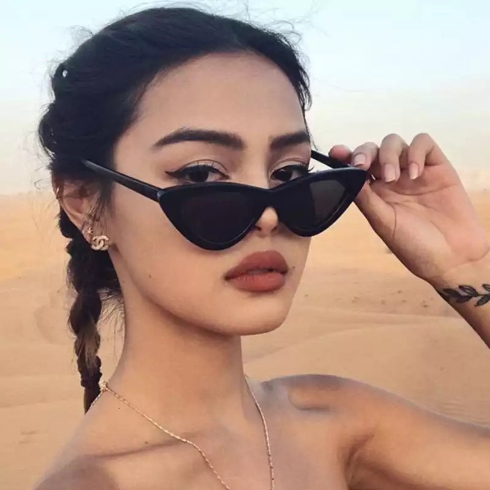 **FREE GIFT** Cat Eye Fashion Style Sunglasses - Picture 2 of 5